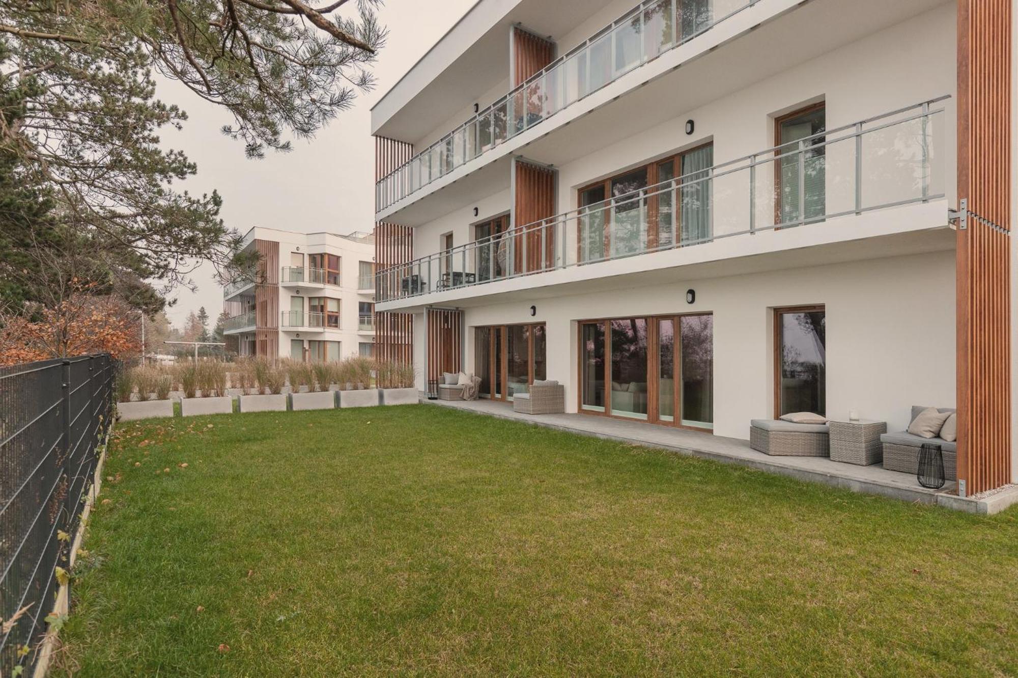 Let'S Sea - 2 Bedroom - Premium Baltic Apartment With Front Sea View Garden And Spa Access Gąski Eksteriør bilde